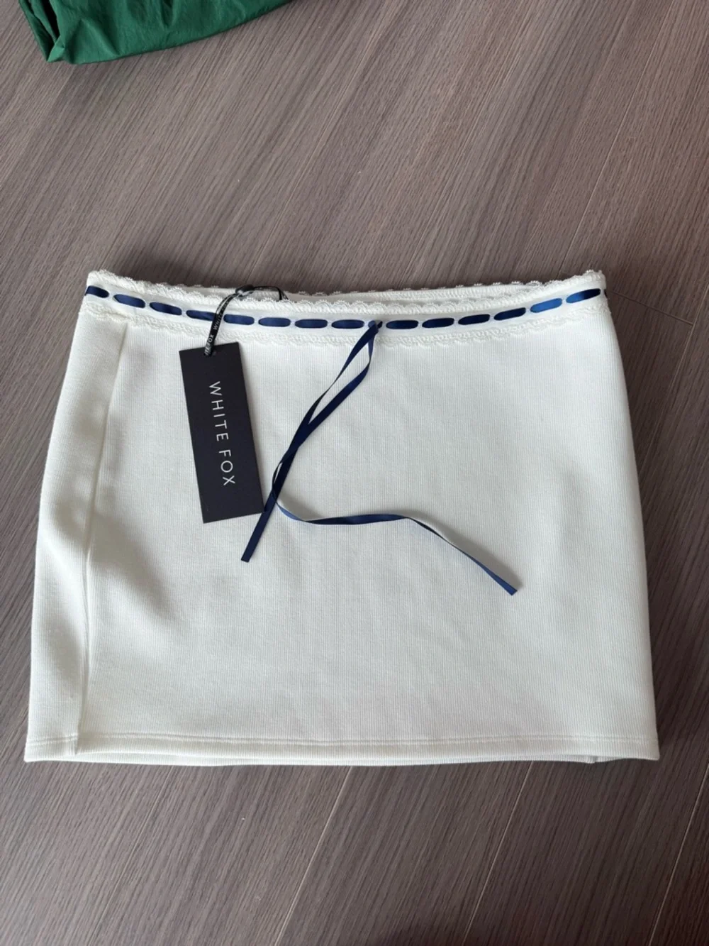 White fox boutique some you win mini skirt - Picture 2 of 3